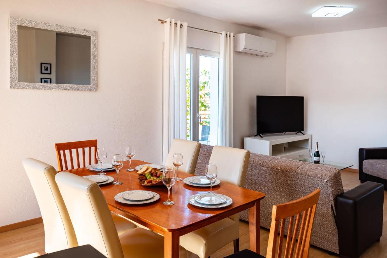 Apartment Maia Lena For Family Ясенице Екстериор снимка